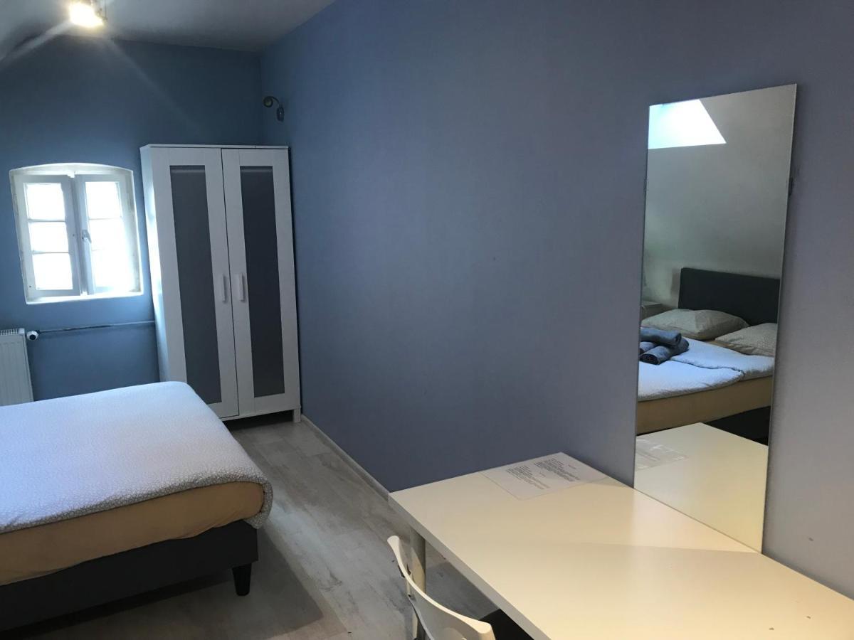 Rosemary'S Private Ensuite Rooms In Old Town بوزنان المظهر الخارجي الصورة