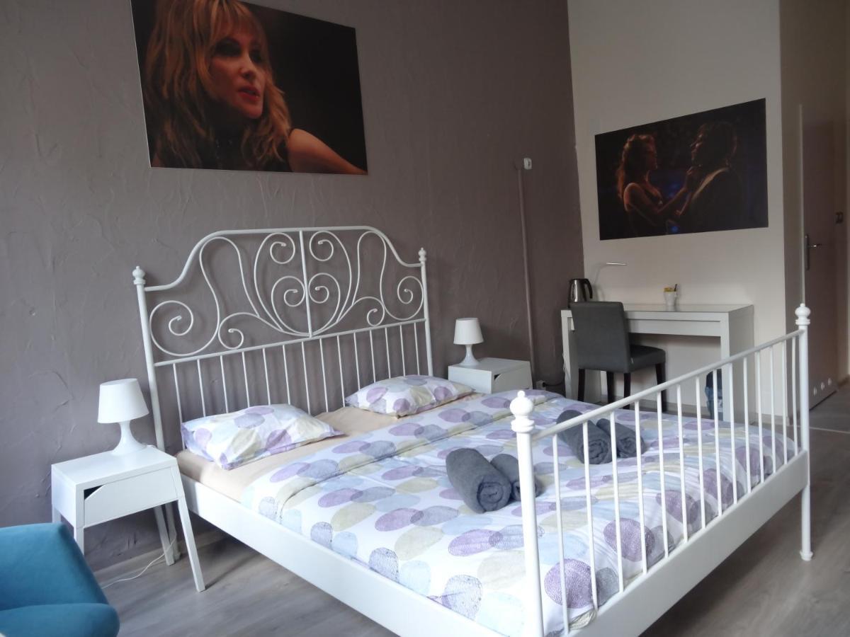 Rosemary'S Private Ensuite Rooms In Old Town بوزنان المظهر الخارجي الصورة