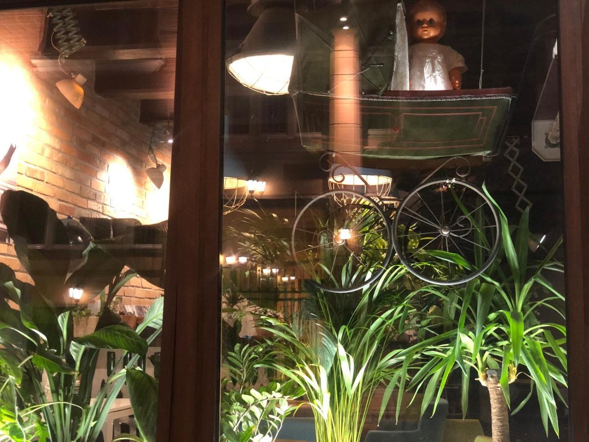 Rosemary'S Private Ensuite Rooms In Old Town بوزنان المظهر الخارجي الصورة